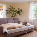 Dahem-apartments - Ruhig Parkplatz Rhein Main Gebiet Gut Erreichbar - 3 - Barrierefrei Mit Garten Und Hund Auf Anfrage -- 2 Sz Maisonette Mit Balkon, -- 2 Sz Mit Balkon * Bretzenheim