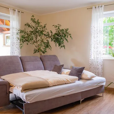 Dahem-apartments - Ruhig Parkplatz Rhein Main Gebiet Gut Erreichbar - 3 - Barrierefrei Mit Garten Und Hund Auf Anfrage -- 2 Sz Maisonette Mit Balkon, -- 2 Sz Mit Balkon * Bretzenheim