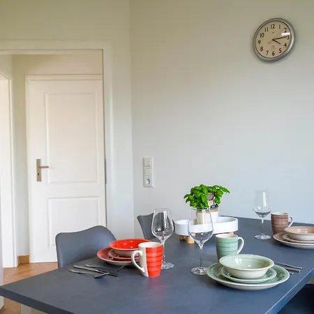 Dahem-apartments - Ruhig Parkplatz Rhein Main Gebiet Gut Erreichbar - 3 - Barrierefrei Mit Garten Und Hund Auf Anfrage -- 2 Sz Maisonette Mit Balkon, -- 2 Sz Mit Balkon * Bretzenheim